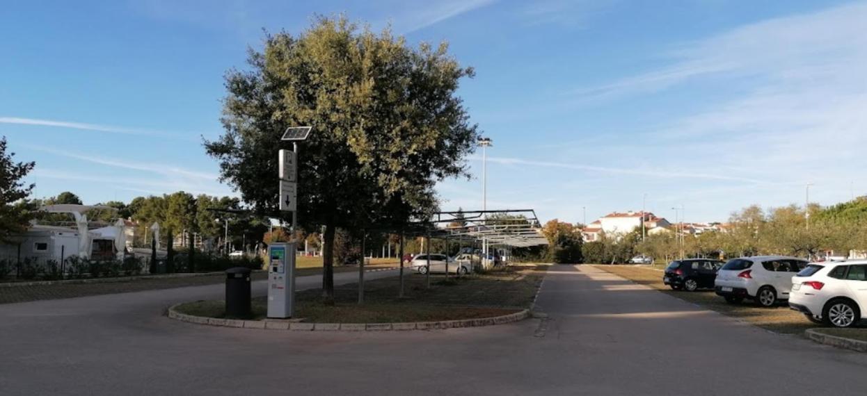 City Center Coastal Escape - Apartments With Sea View Or Cozy Room Novigrad Istria Eksteriør bilde