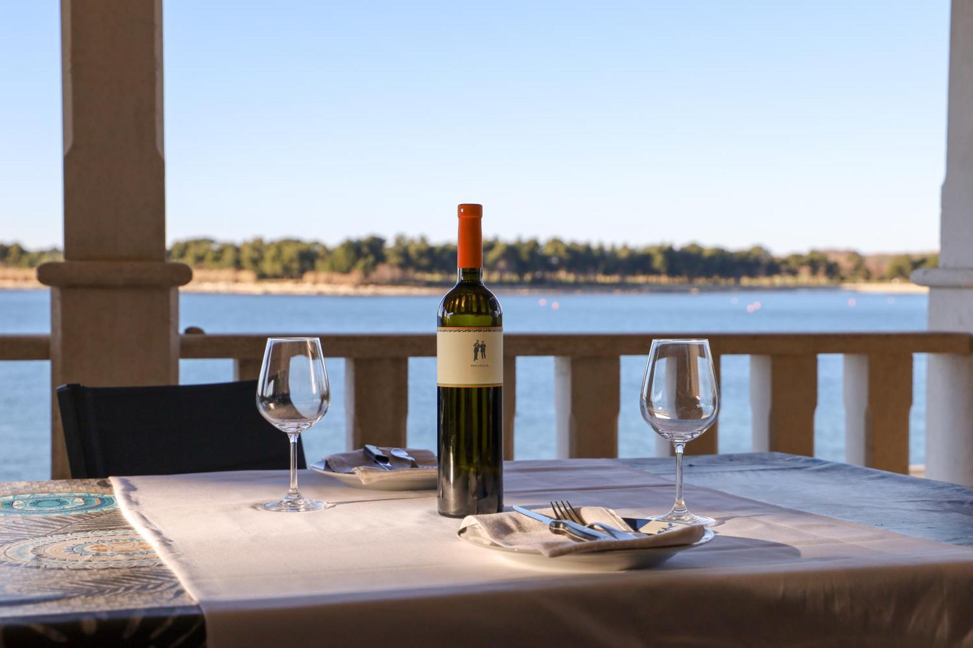 City Center Coastal Escape - Apartments With Sea View Or Cozy Room Novigrad Istria Eksteriør bilde