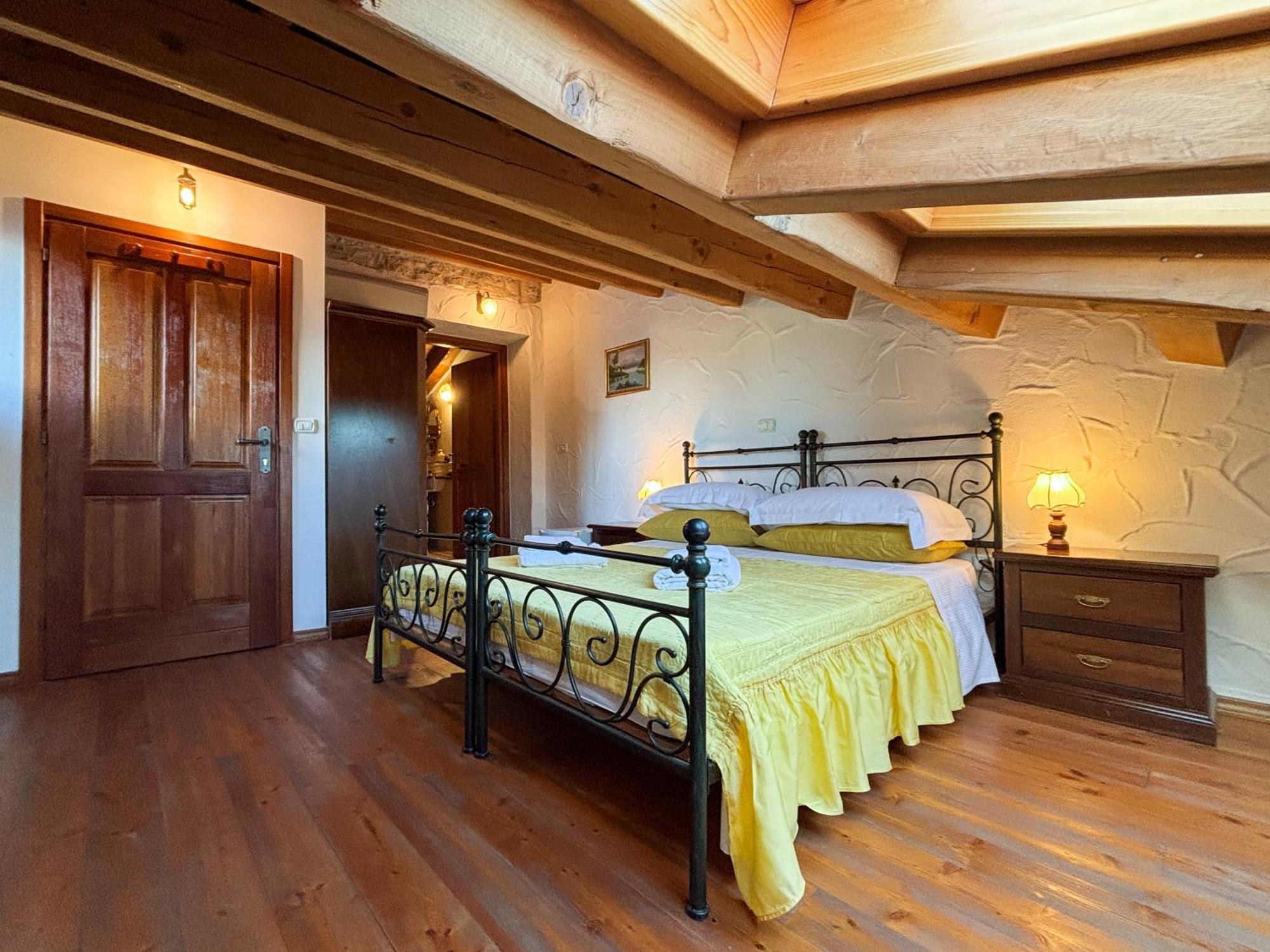 City Center Coastal Escape - Apartments With Sea View Or Cozy Room Novigrad Istria Eksteriør bilde